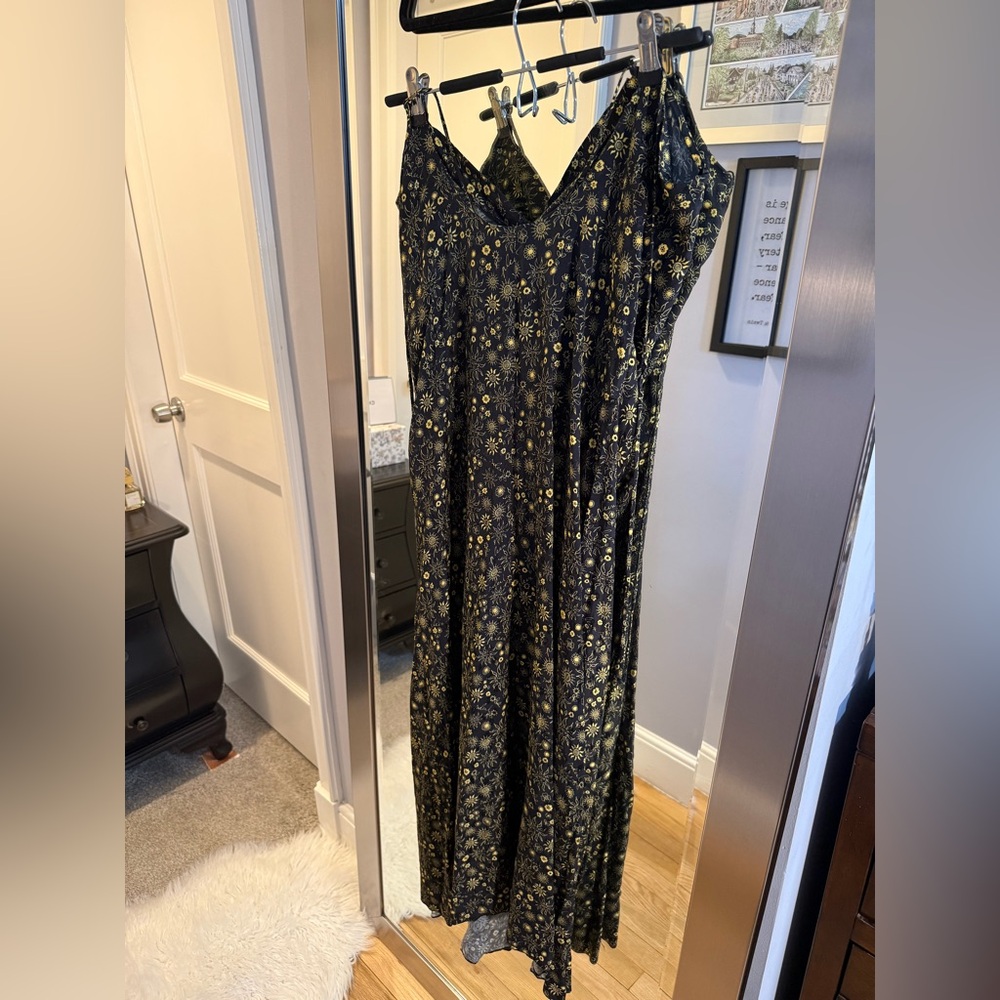 Sandro PARIS Black and Gold Floral Maxi Dress. Size 10 - Picture 4 of 10
